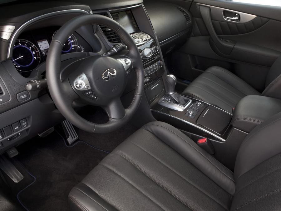  Infiniti FX35 2011 года  (фото 2 из 6)